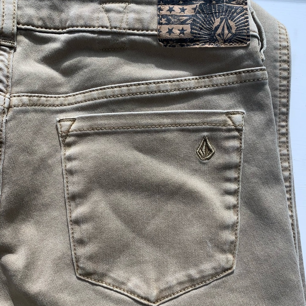 Beige Legging Jeans (slight stretch) 31’ US size 7